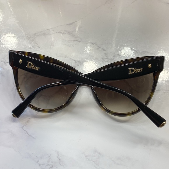 Vintage Christian Dior Sunglasses - Picture 5 of 5